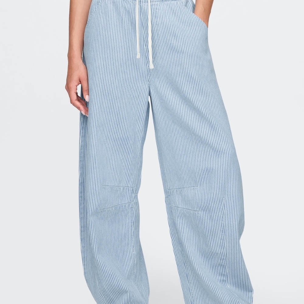 Gap Horseshoe railroad stripe pull on barrel Jean NWOT in XL